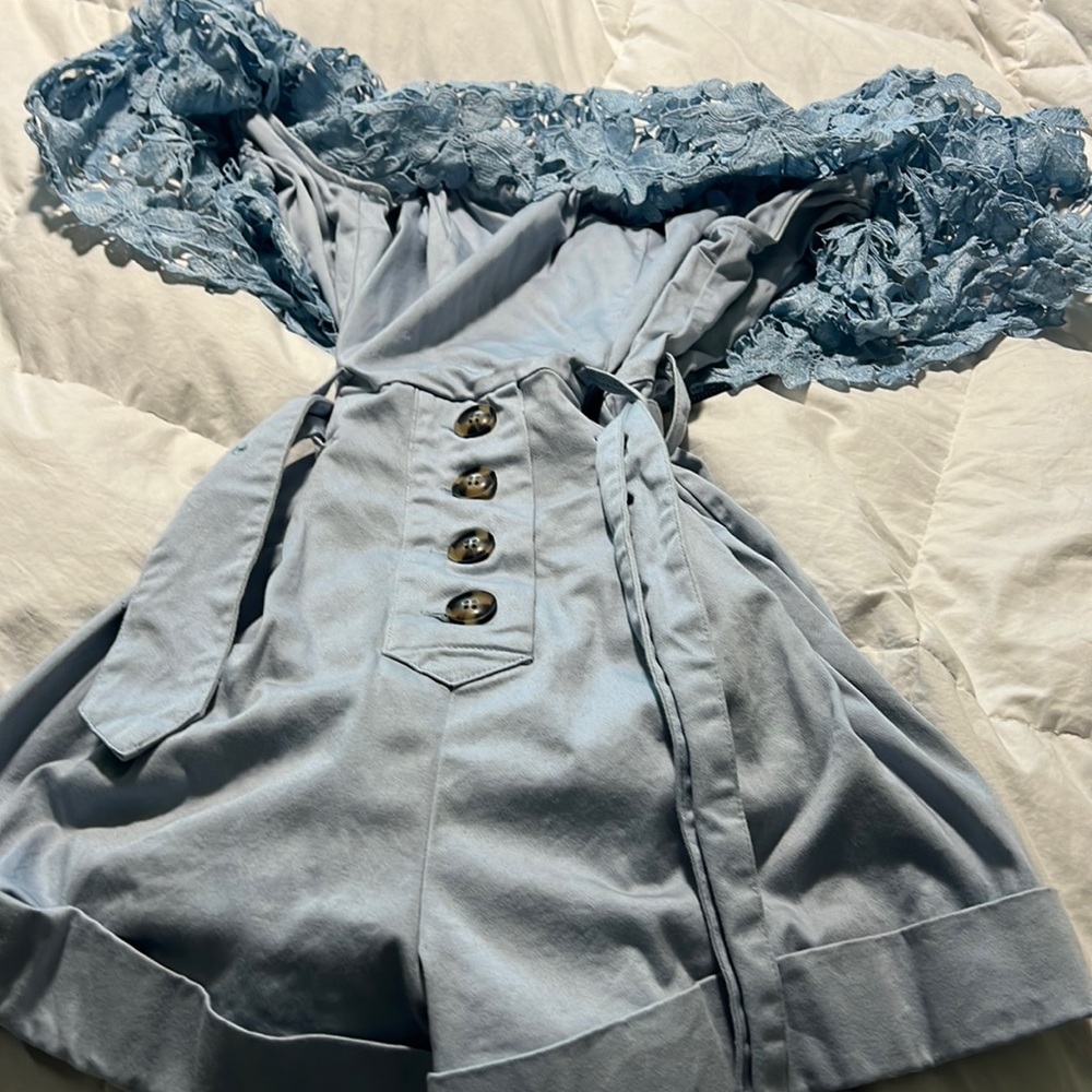 Worn once VENUS romper size 6